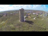 Ai! Drone knalt tegen watertoren van Domburg